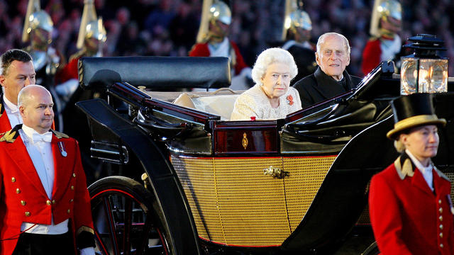 Queen Elizabeth II arrives for the Diamond Jubilee Pageant 