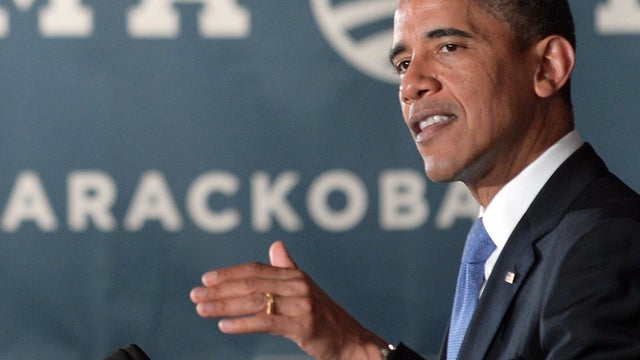 Obama stresses need for Wall Street regs, turns to Wall Street execs for campaign cash 