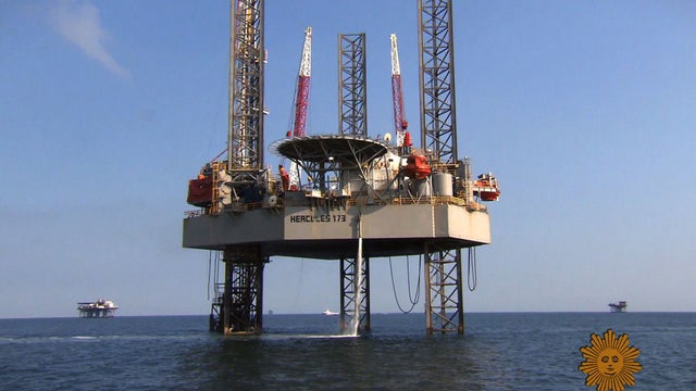 OilRig3.jpg 