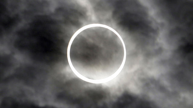 solar eclipse, tokyo, japan 