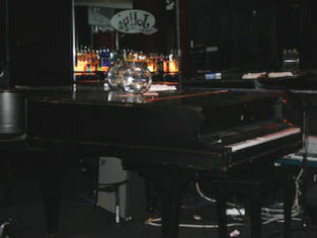 Nightlife &amp; Music Piano Bars, Jolly's  