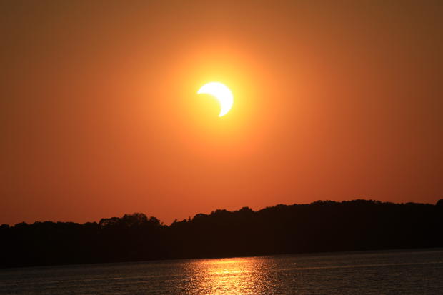 eclipse-white-bear-lake.jpg 