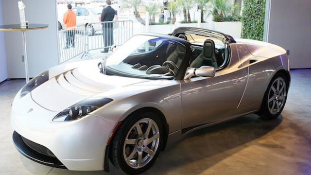 tesla-roadster.jpg 