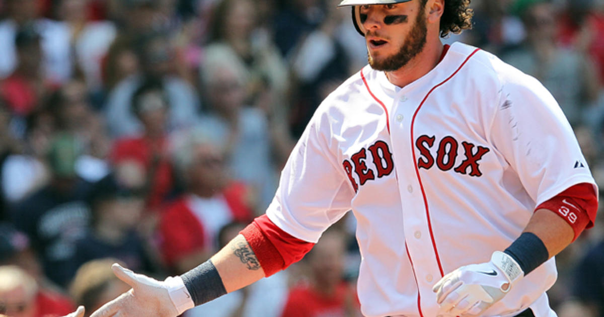 Boston, MA)Boston Red Sox catcher Jarrod Saltalamacchia makes the