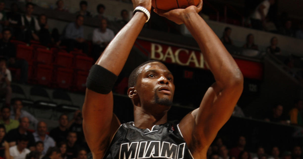 Reports: Medical review says Chris Bosh's illness is a career-ender
