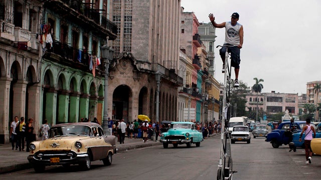 120518-Cuba-giant_bicycle-AP120518069501.jpg 