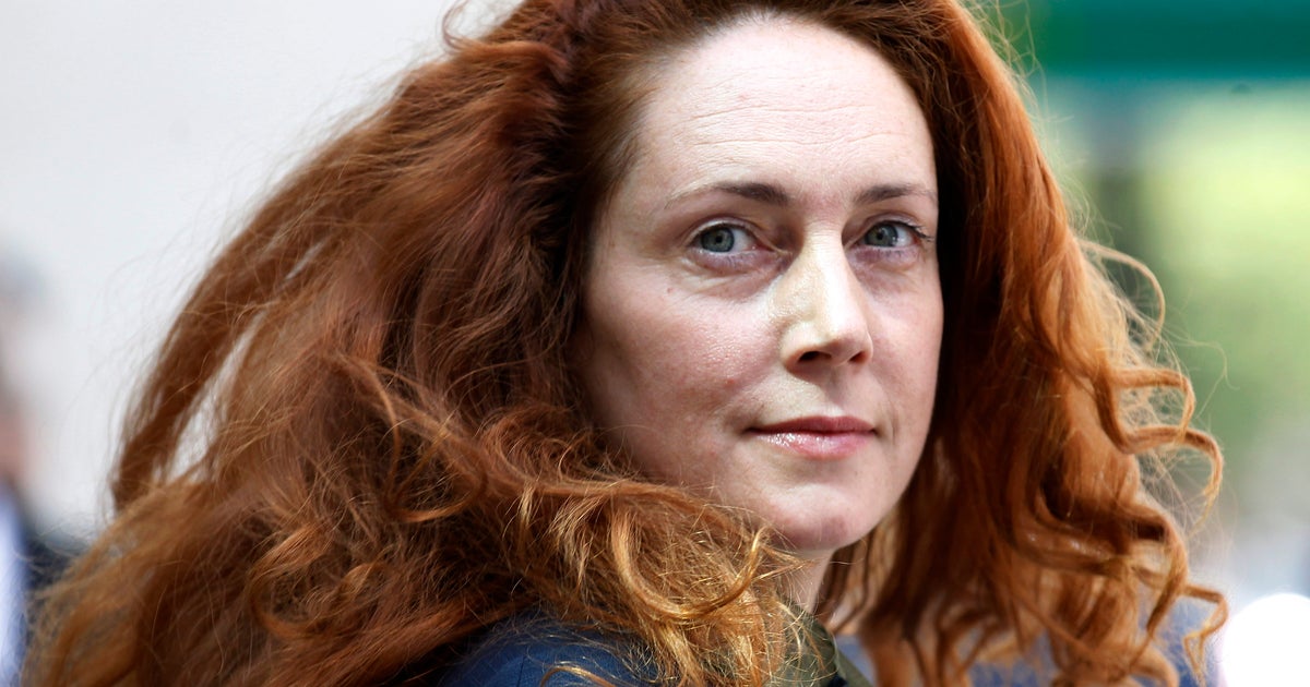 Rebekah Brooks formally charged for role in Murdoch empire hacking ...