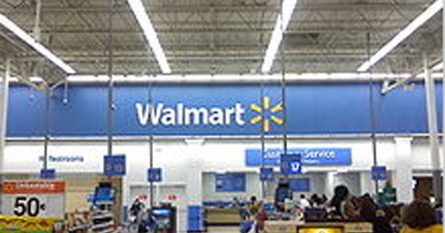 Ky. woman glued to Walmart toilet seat no accident? CBS News