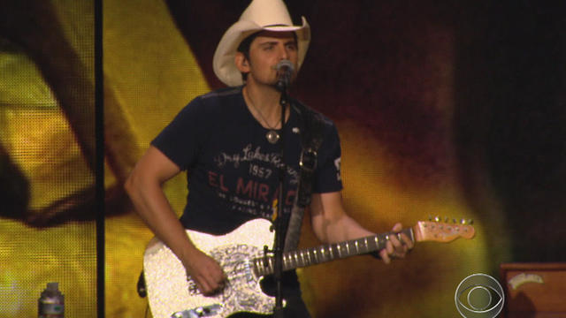 BradPaisley.jpg 