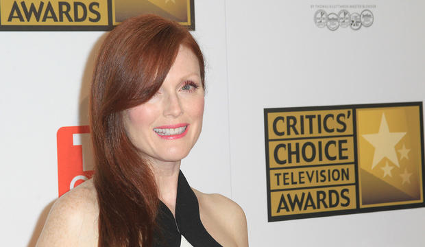 146540038-frederick-m-brown-julianne-moore-game-change-lead-actress-in-a-miniseries-or-movie.jpg 