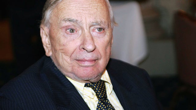Author Gore Vidal attends the PEN USA Annual LitFest Awards Gala at the Biltmore Hotel 