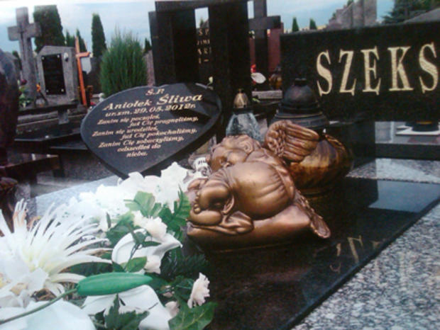 Angel Sliwa's Grave 