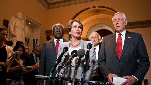 pelosi-tax_cuts-AP439154609221.JPG 