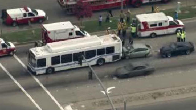 pomona-bus-crash.jpg 