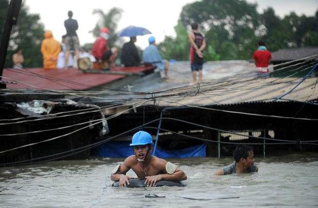 32-Flooding-Manila.jpg 
