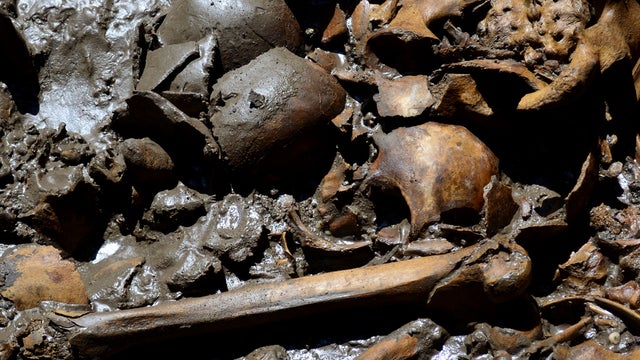 Mexico, aztec, burial 