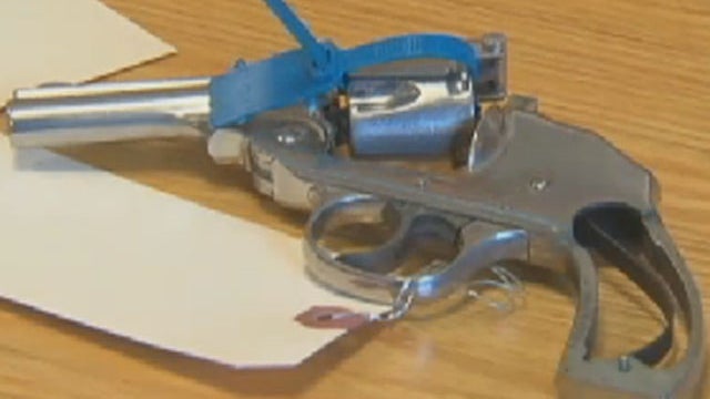gun-find---cbs-boston.jpg 