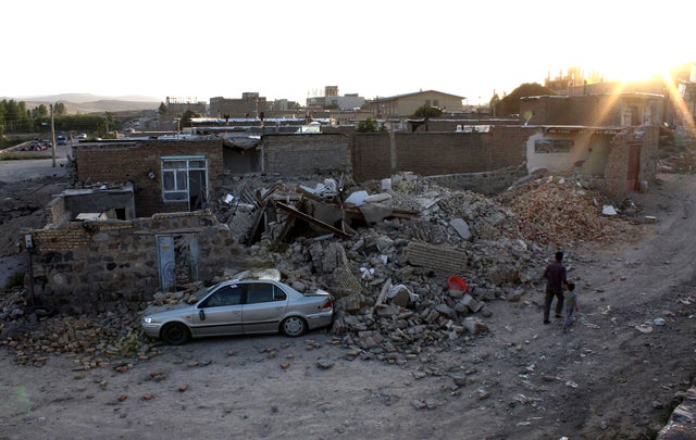 006-IranEarthquake.jpg 