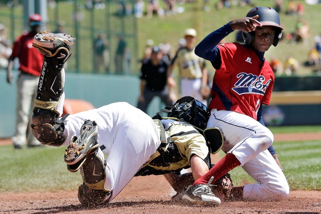 Daniel Alio scores past Tyler Pederson 