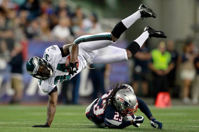 Marquice Cole upends Bryce Brown 