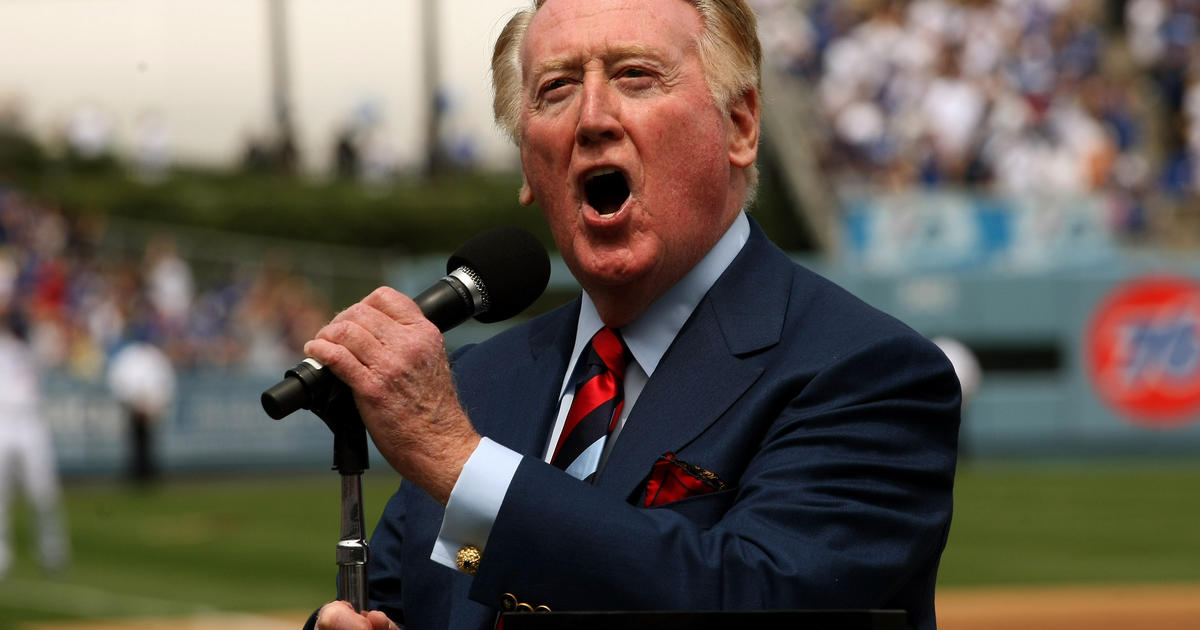 Vin Scully sorts out the Dodgers-Padres commotion 
