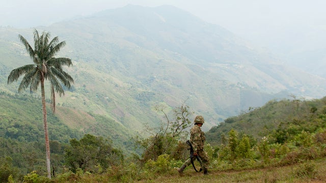 colombia, soldier, jungle, patrol, FARC, guerrillas 