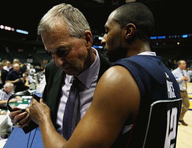 2011 NCAA Tournament Championship Set: UConn Defeats Butler To Win National  Title - SB Nation Bay Area