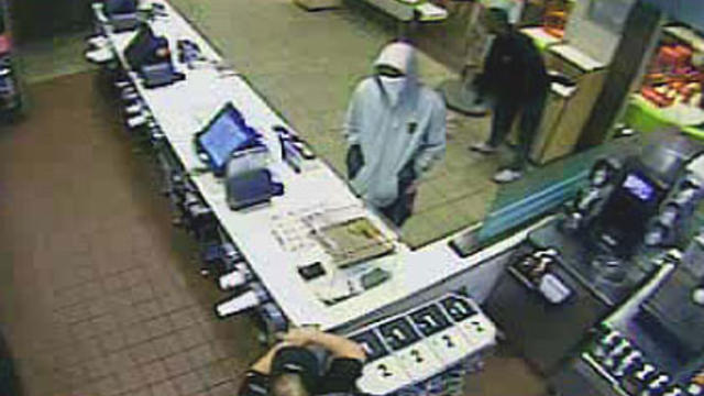 mcdonalds-robbery-updated-9-18-2012-2.jpg 