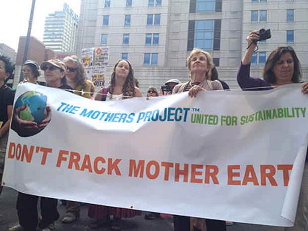 fracking protest2 _mcdev 