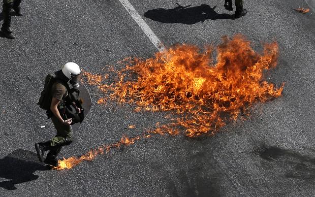 11-GreeceProtestCrisis.jpg 