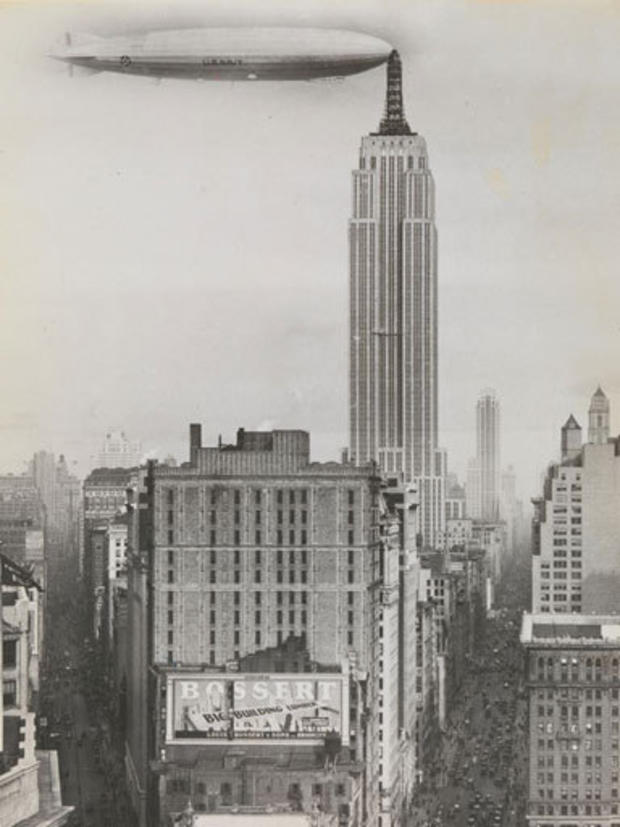 Unknown-Artist_Dirigible-Docked-on-Empire-State-Building.jpg 