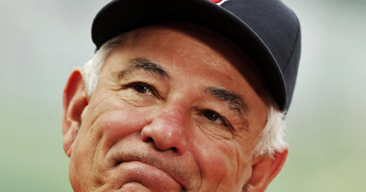 Red Sox waste no time in firing Bobby Valentine
