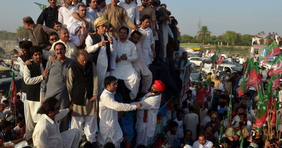 Pakistan blocks protest of U.S. drone strikes - CBS News