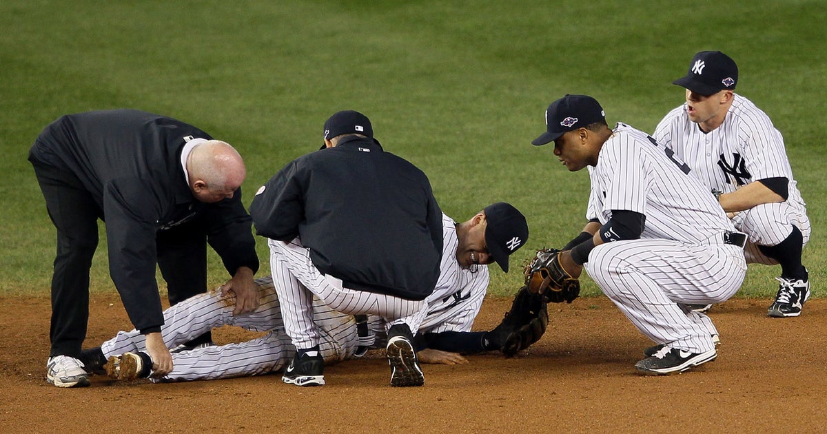 Derek Jeter breaks ankle in ALCS, out for postseason - CBS News
