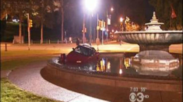 car-in-eakins-oval-fountain.jpg 