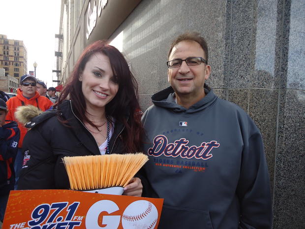 tigers-fans-game-4-alcs-12.jpg 