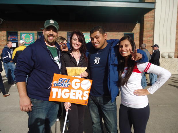 tigers-fans-game-4-alcs-10.jpg 