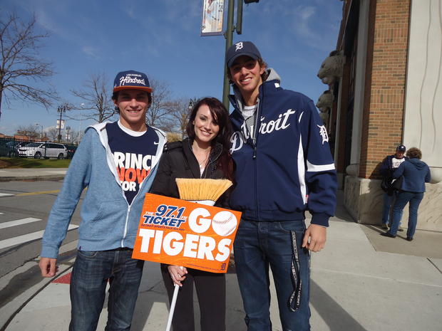 tigers-fans-game-4-alcs-25.jpg 