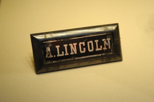 Lincoln_Door_Nameplate.jpg 