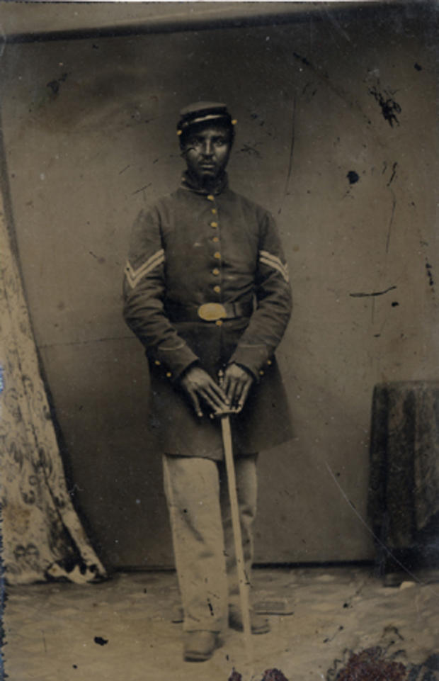 Unidentified_African-American_Civil_War_soldier.jpg 