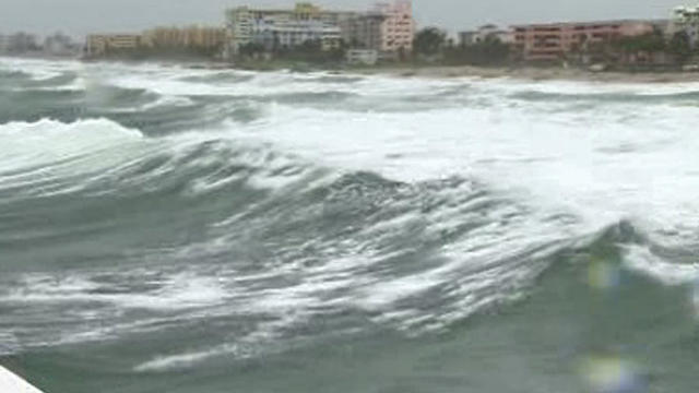 hurricane_sandy_broward_waves.jpg 