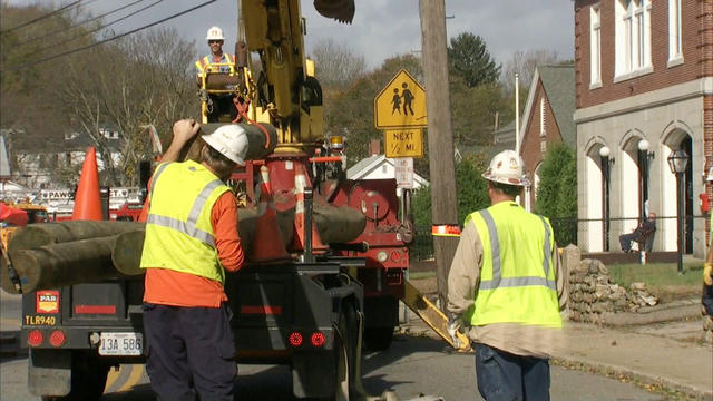 Sandy leaves Conn. families without power 