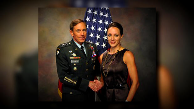 Sources: Petraeus was never targeted by FBI 