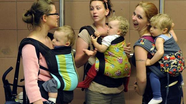breastfeeding-moms.jpg 