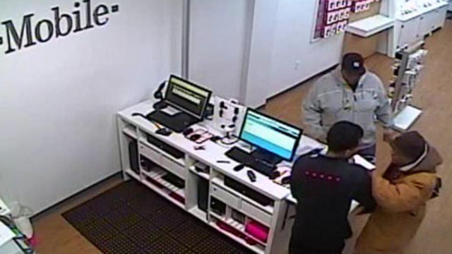 cell_phone_store_robbery_1117.jpg 