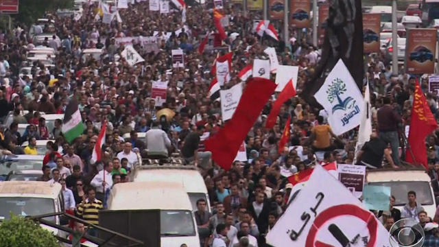 121123-Egypt_protests.jpg 