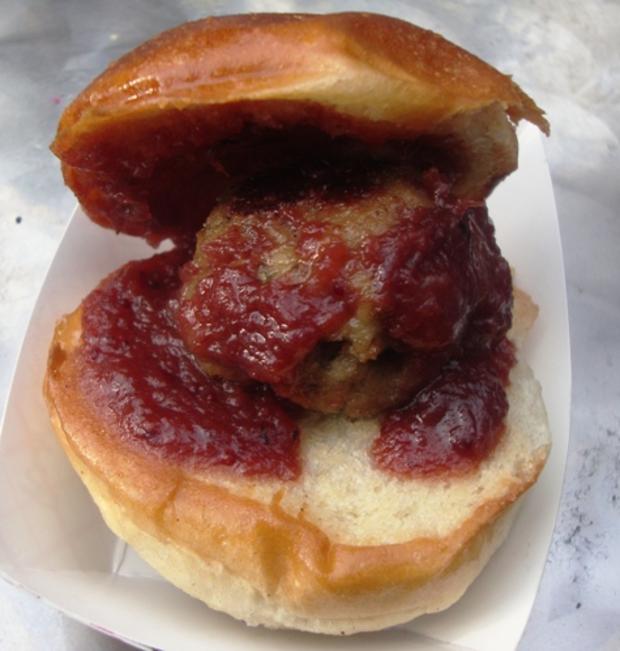 Beef Slider With Cranberry Horseradish Sauce From Mighty Balls 