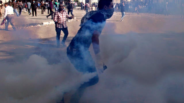 Egyptian protesters clash with security forces near Tahrir Square in Cairo Nov. 28, 2012. 