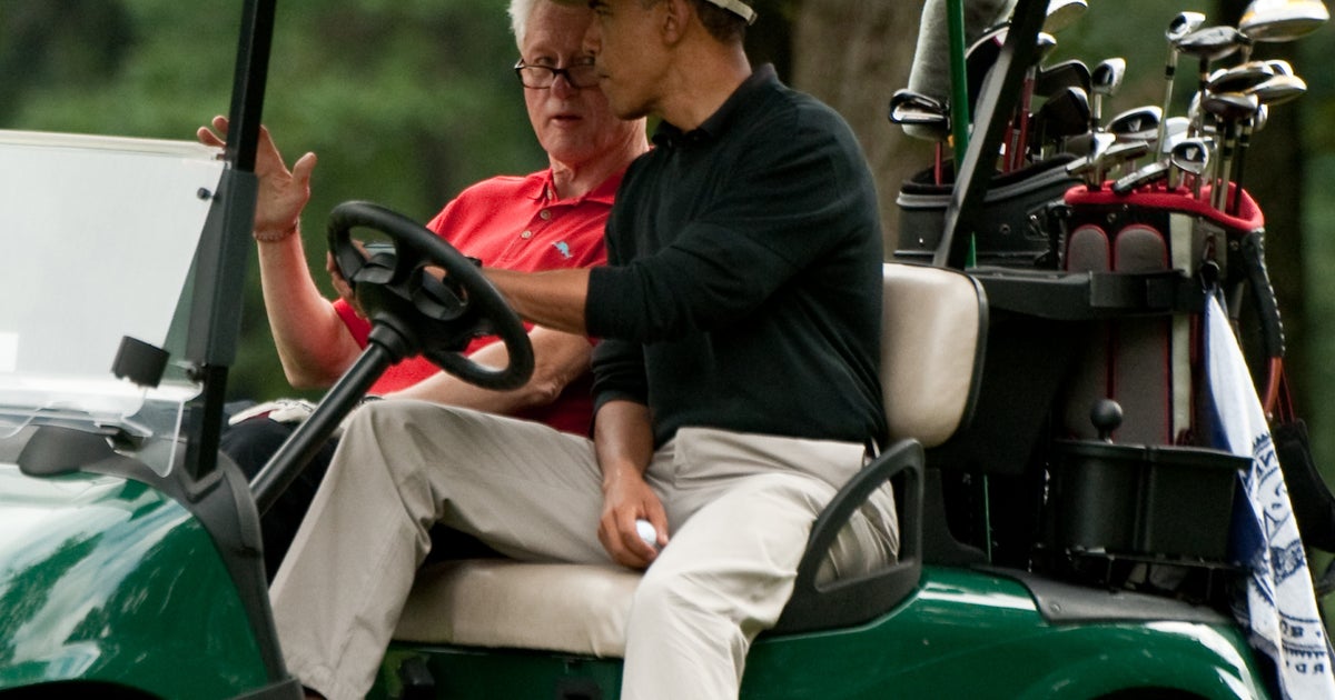 Obama, Bill Clinton hit the golf course, again CBS News