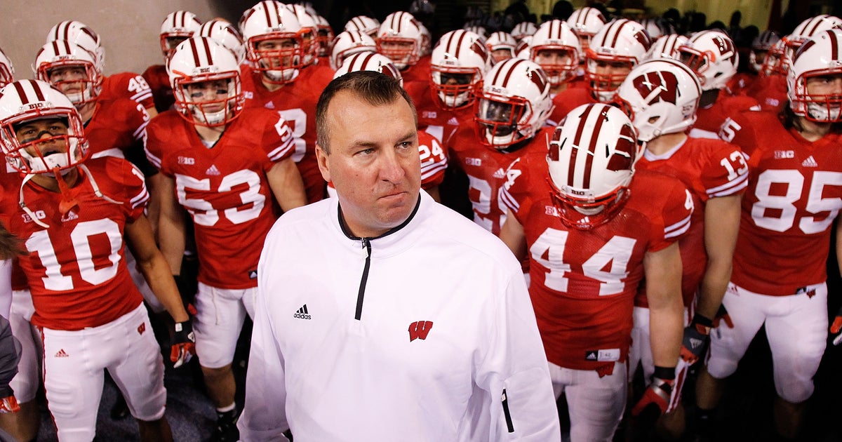 Bret Bielema to leave Wisconsin to become new head coach at Arkansas ...
